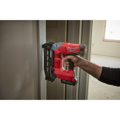 Milwaukee 274121CT M18 FUEL Cordless LithiumIon 16Gauge Brushless