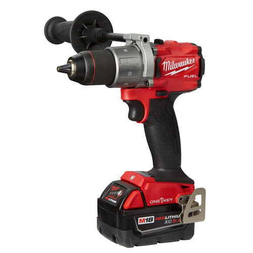 Milwaukee 2805 22 M18 Fuel Lithium Ion 1 2 In Cordless Drill Driver Kit With One Key 5 Ah Cpo Milwaukee
